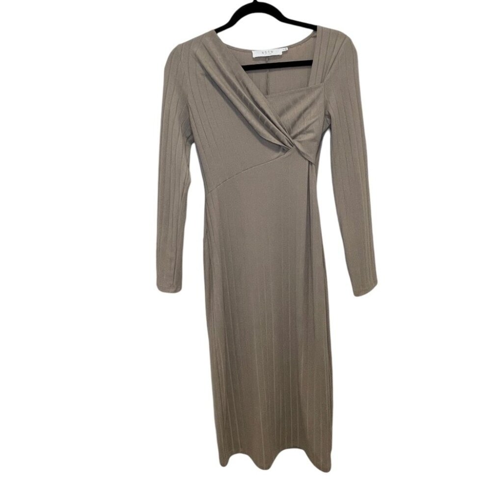 ASTR The Label Long Sleeve Beige Knot Front Ribbed Midi Dress Size Small